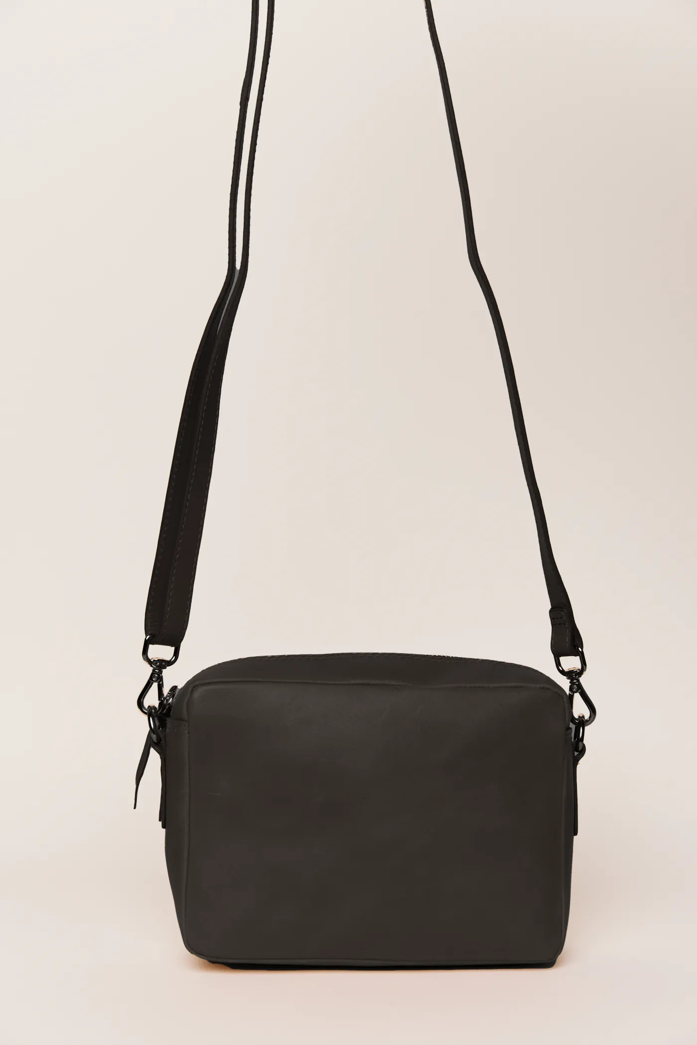 Able Aurora Crossbody - Black