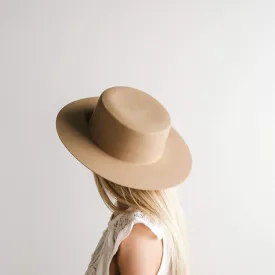 Dahlia Boater Tan