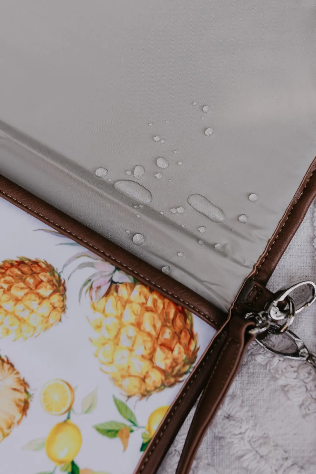 OiOi Change Clutch - Pineapple/Tan