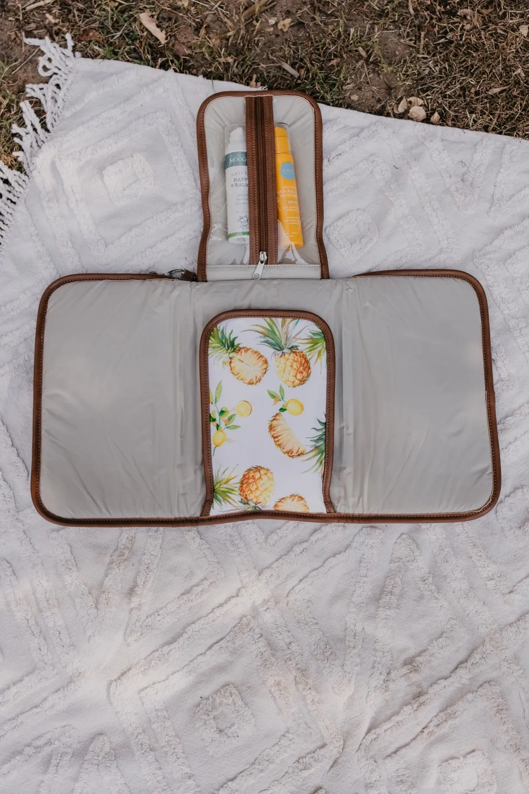 OiOi Change Clutch - Pineapple/Tan
