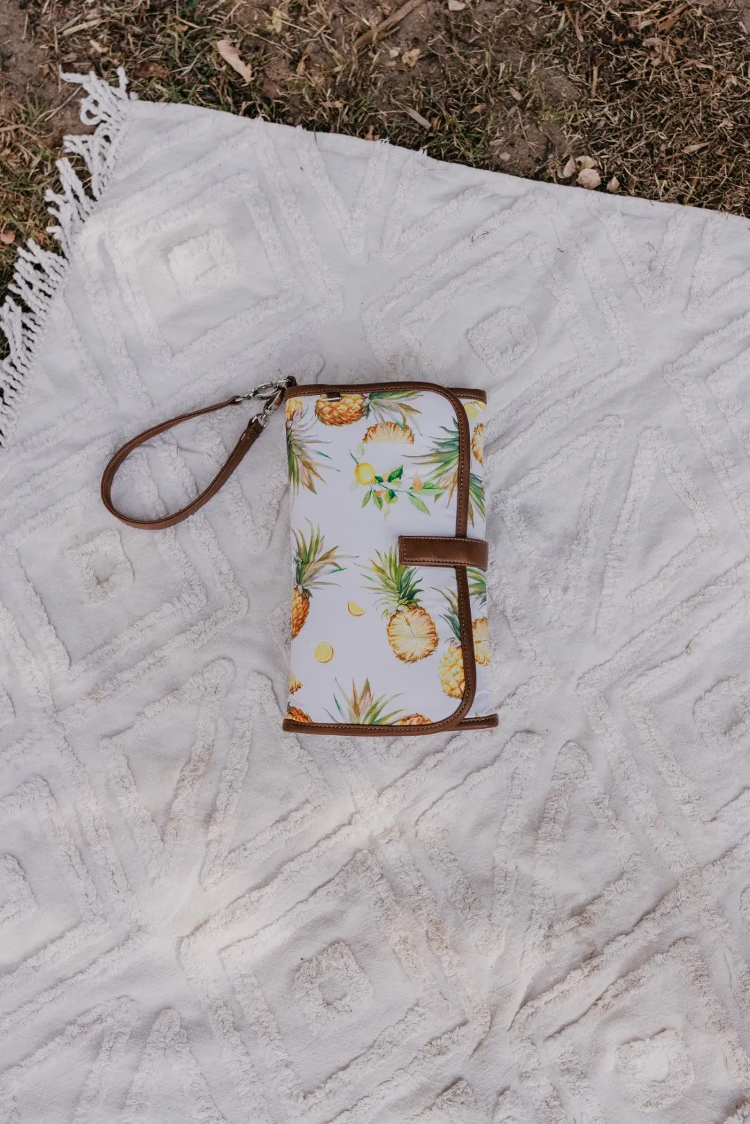 OiOi Change Clutch - Pineapple/Tan
