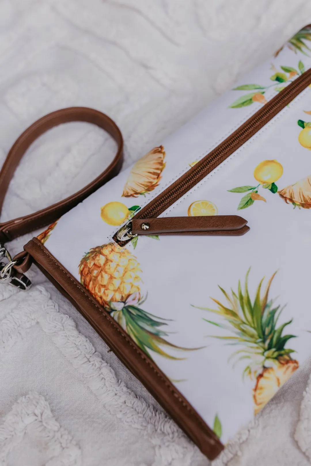 OiOi Change Clutch - Pineapple/Tan