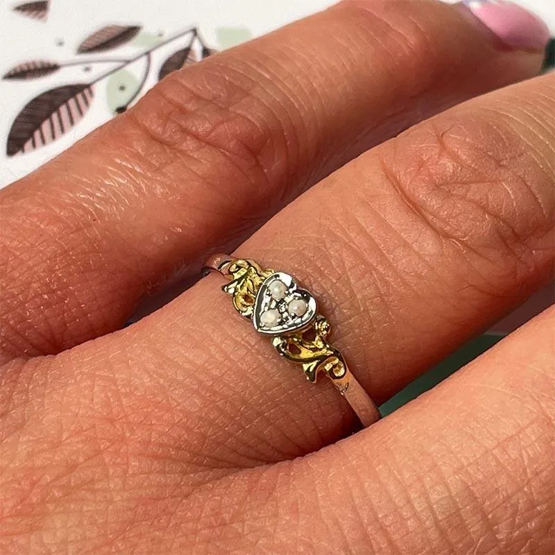 Regency Heart Ring - Silver and Freshwater Pearls