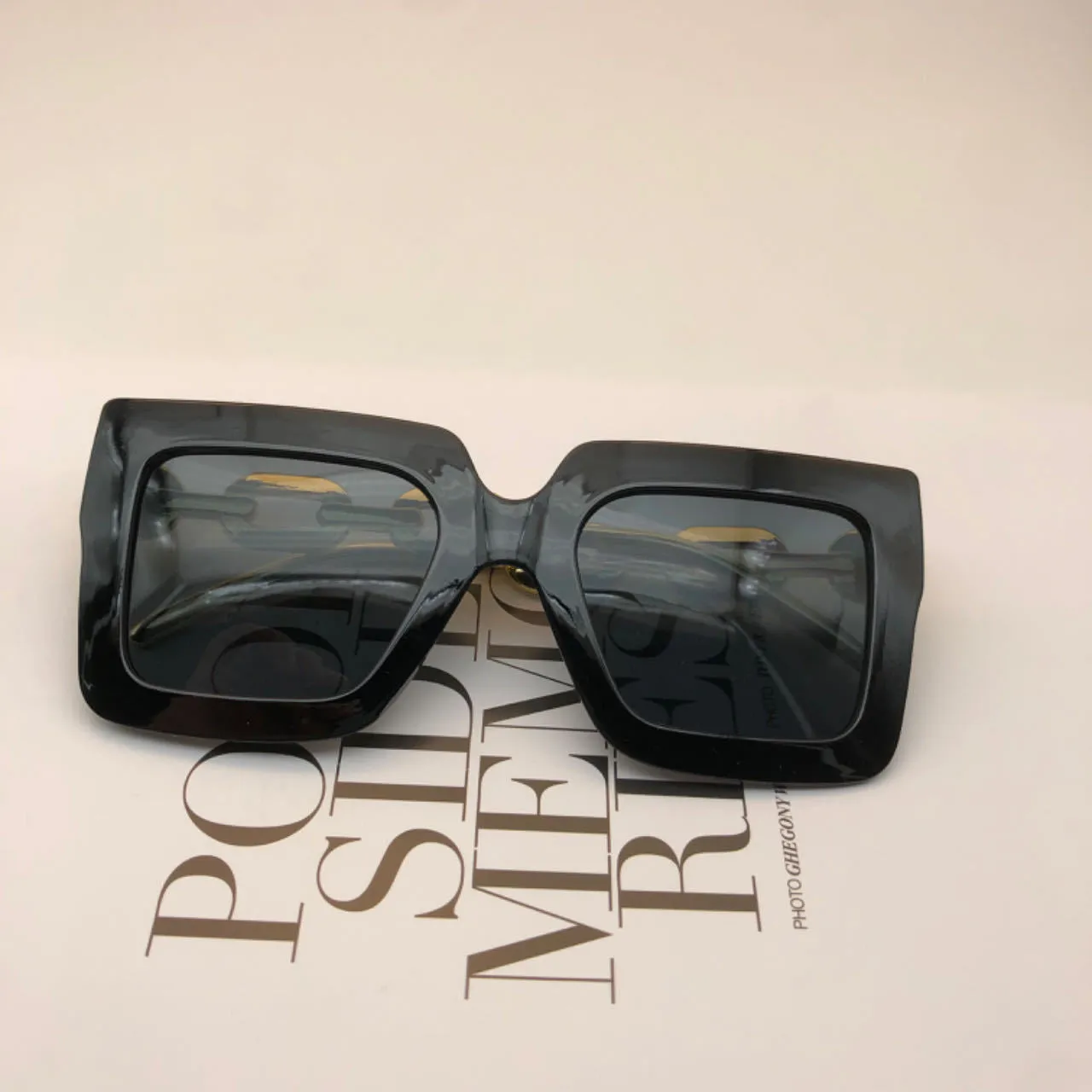 Sunglasses sun Shades Large Rim High Grade Box Chain unisex